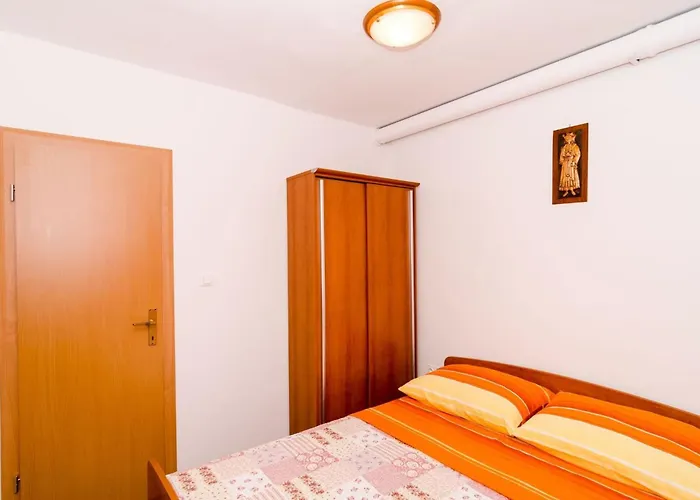 Apartment Berk - One-bedroom With Terrace *