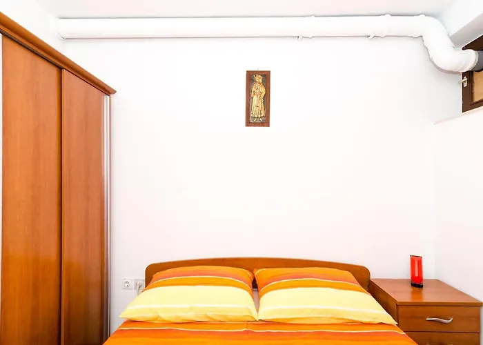 Berk - One-bedroom With Terrace *