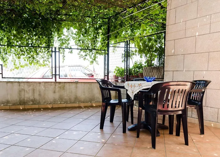 Berk - One-bedroom With Terrace Apartment *