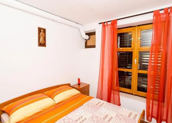 Apartment Berk - One-bedroom With Terrace *