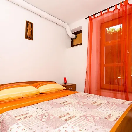 Apartman Berk - One-bedroom With Terrace